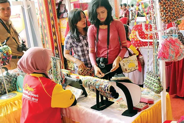 Ekonomi Kreatif di Kalangan Generasi Milenial dan Gen Z: Peluang Bisnis dan Masa Depan Industri Kreatif