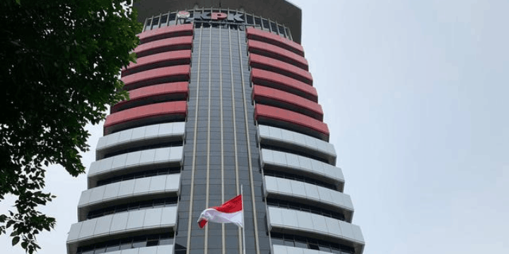 Lemahnya Pengawasan Internal dan Budaya